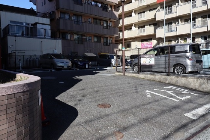 15/25 駐車場