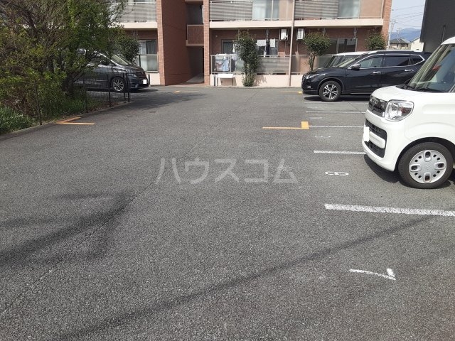 22/25 駐車場