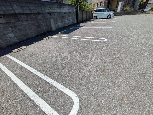 17/21 駐車場