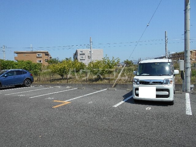 22/25 駐車場