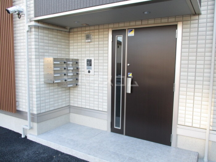 17/27 エントランス