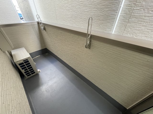 13/17 バルコニー