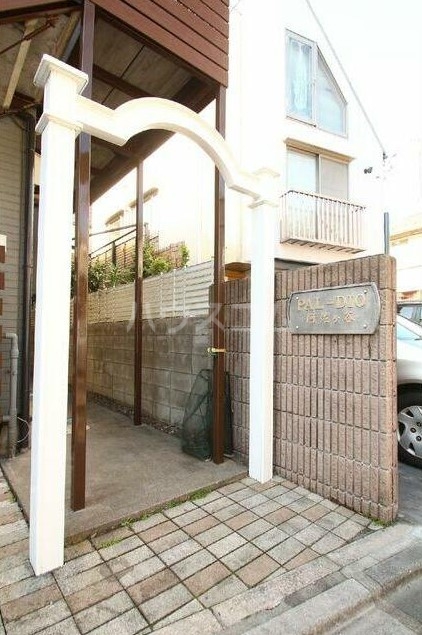 22/29 エントランス