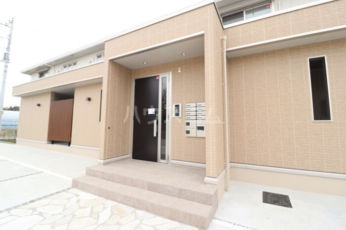 2/5 エントランス