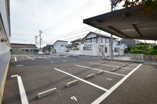 18/26 駐車場