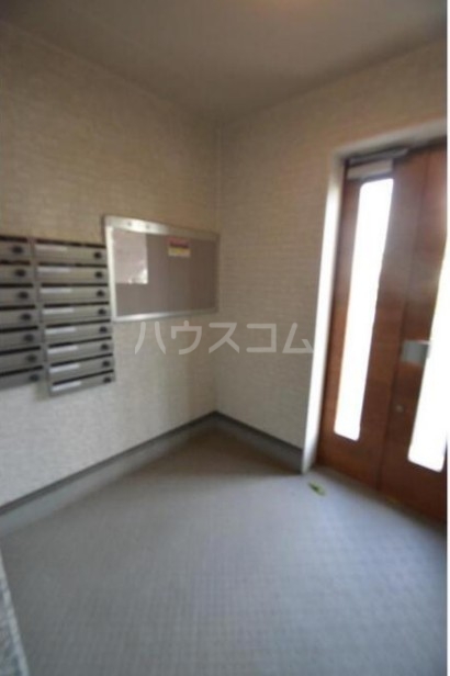 25/30 エントランス