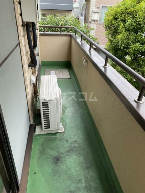 19/30 バルコニー