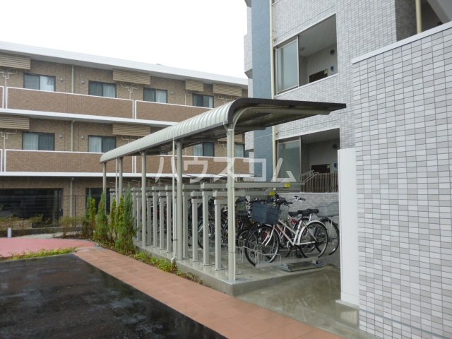 23/30 駐車場