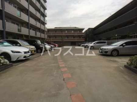 24/30 駐車場
