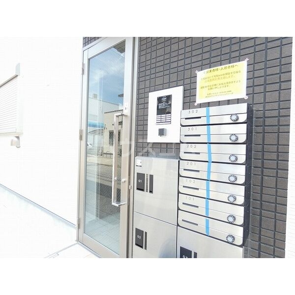 13/21 エントランス