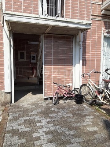 28/30 エントランス