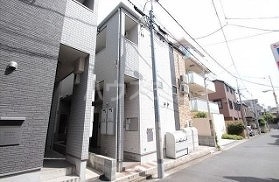 25/30 エントランス