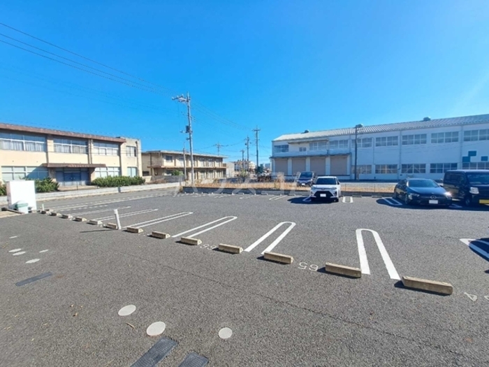 28/30 駐車場