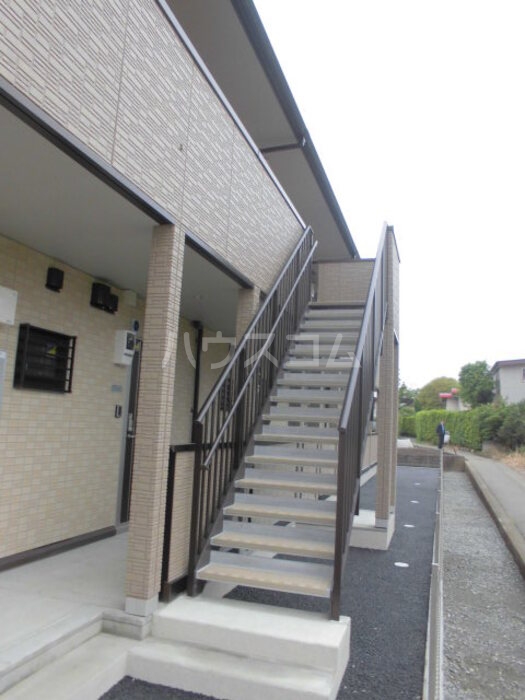 17/19 エントランス