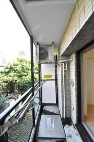 13/20 バルコニー