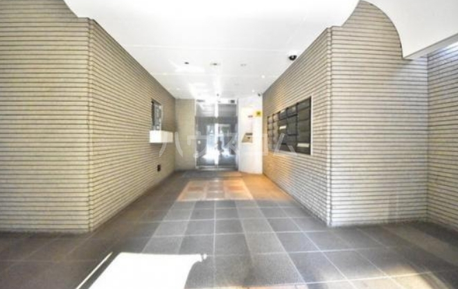 17/20 エントランス