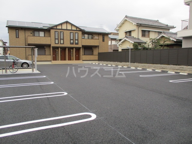 22/30 駐車場