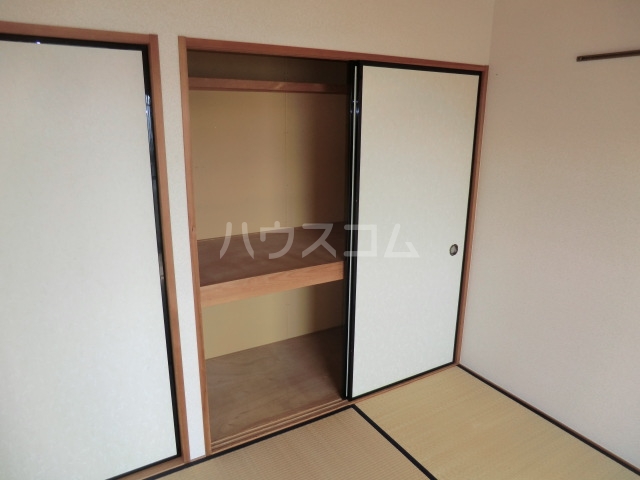 13/30 収納