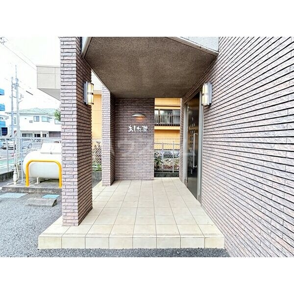 14/21 エントランス