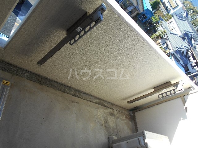 18/28 バルコニー