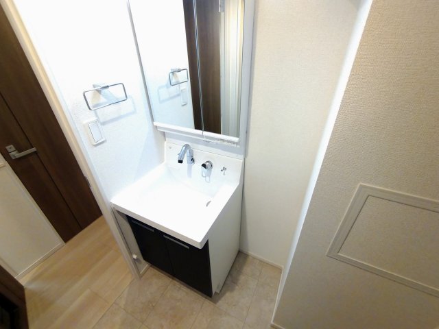 13/30 洗面