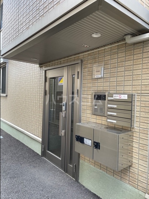 21/23 エントランス