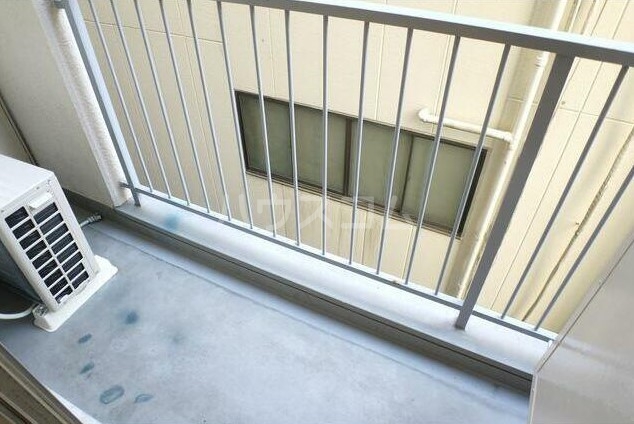 21/30 バルコニー