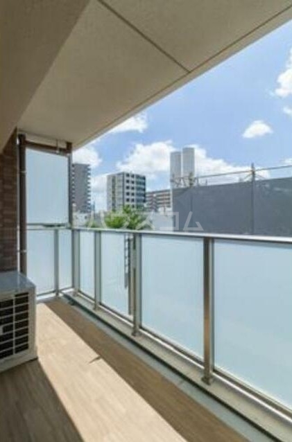 14/28 バルコニー