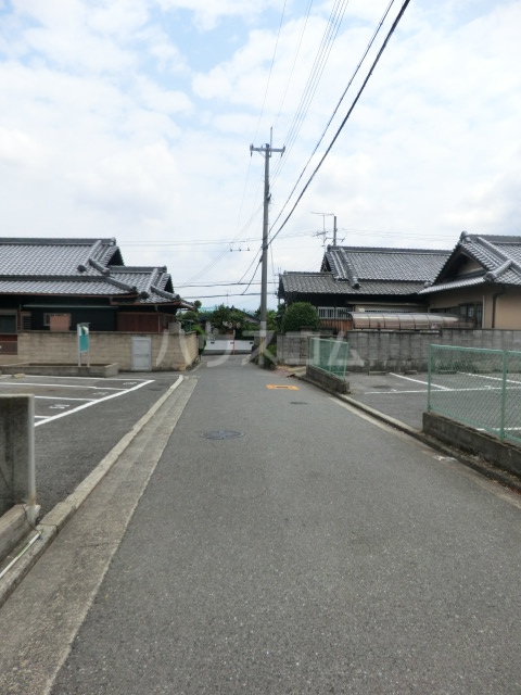 2/7 駐車場