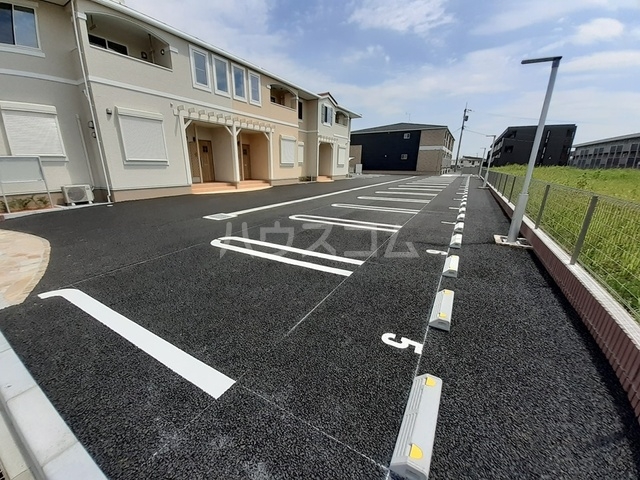 14/20 駐車場