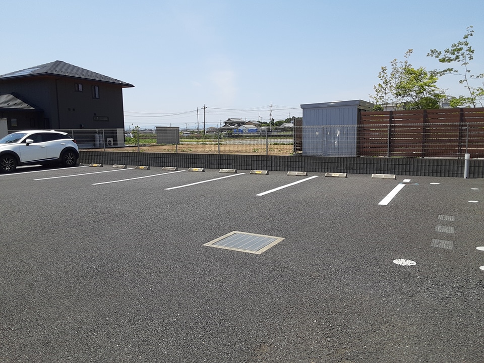 17/18 駐車場