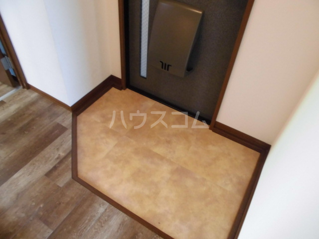 22/23 エントランス