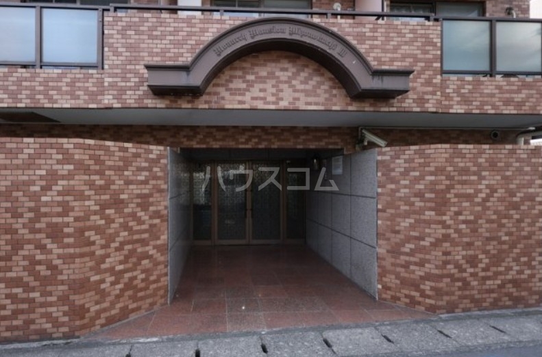 16/26 エントランス