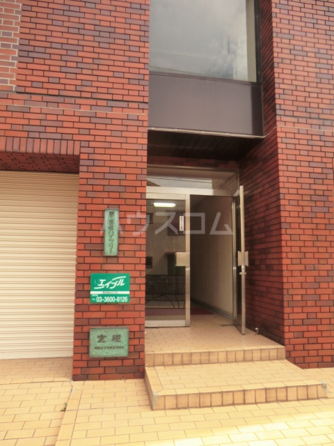 19/27 エントランス