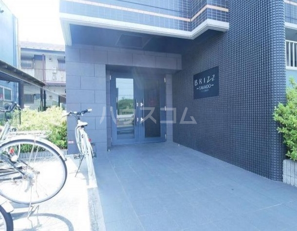 13/23 エントランス