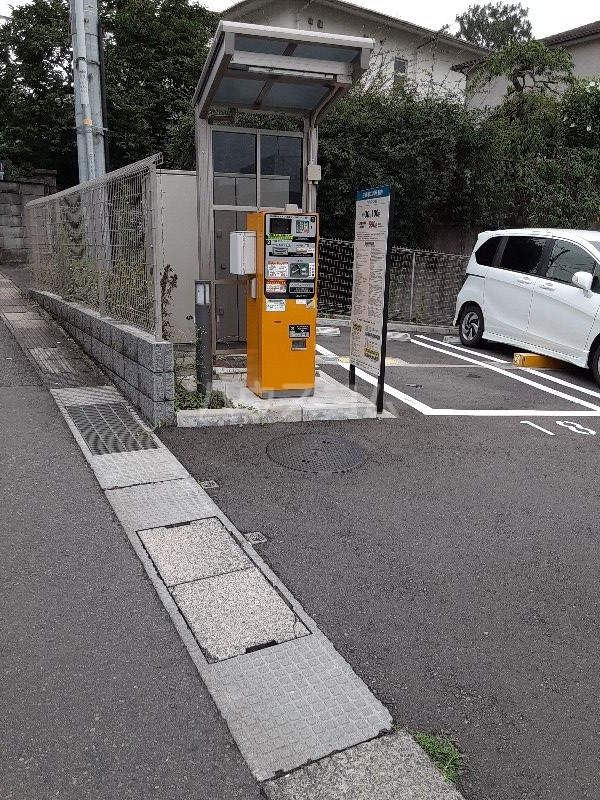 20/28 駐車場