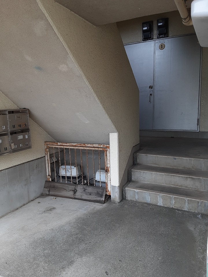 19/22 エントランス