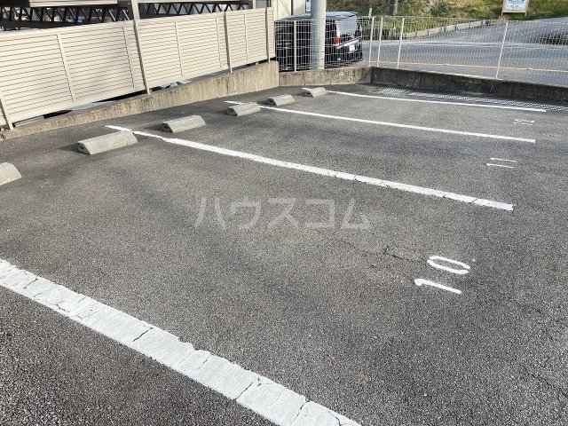 2/7 駐車場