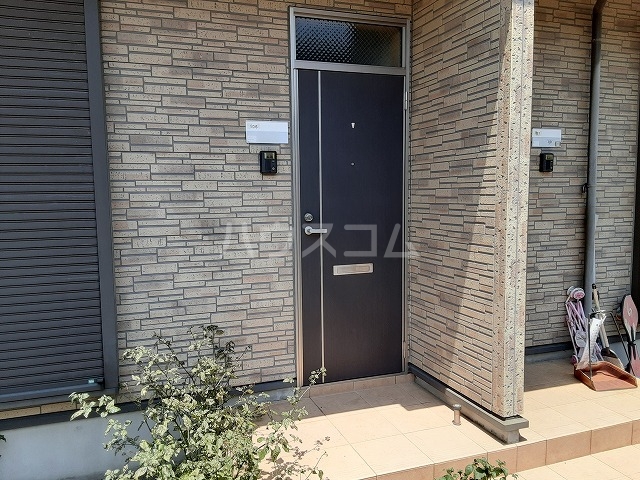 25/30 エントランス