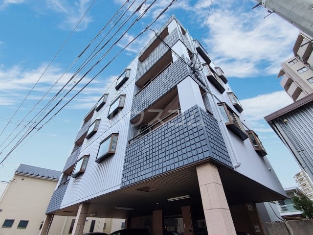 29/30 エントランス