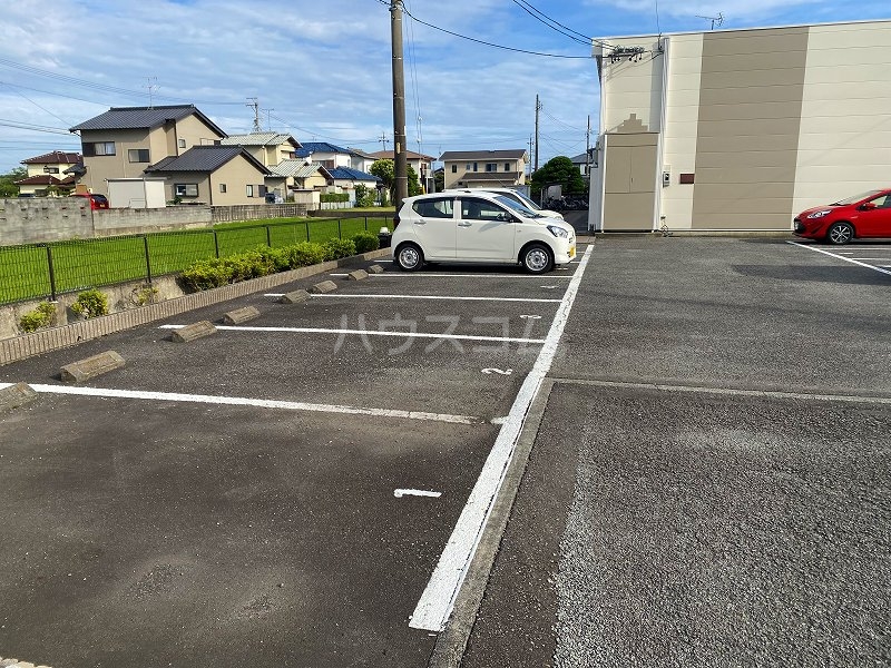 18/19 駐車場