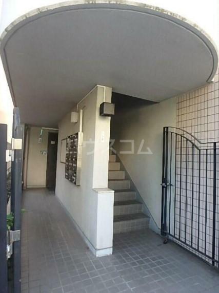 20/25 エントランス