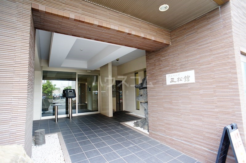 2/5 エントランス