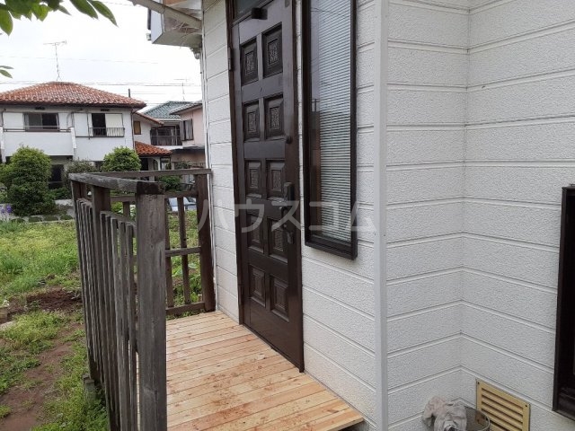 20/23 エントランス