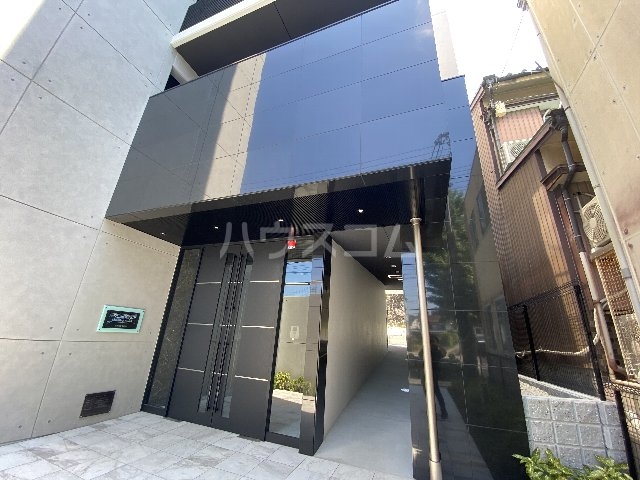 19/28 エントランス