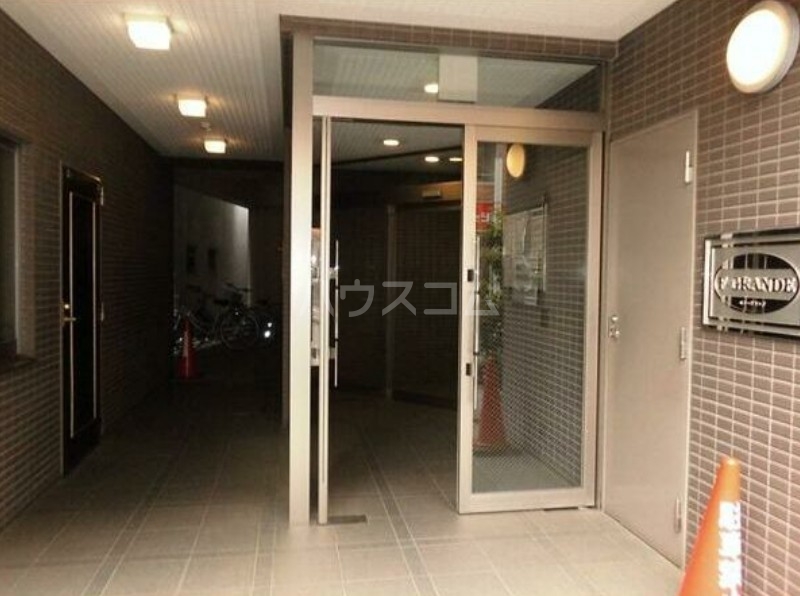 15/25 エントランス