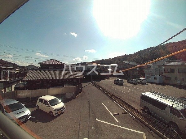 23/30 駐車場