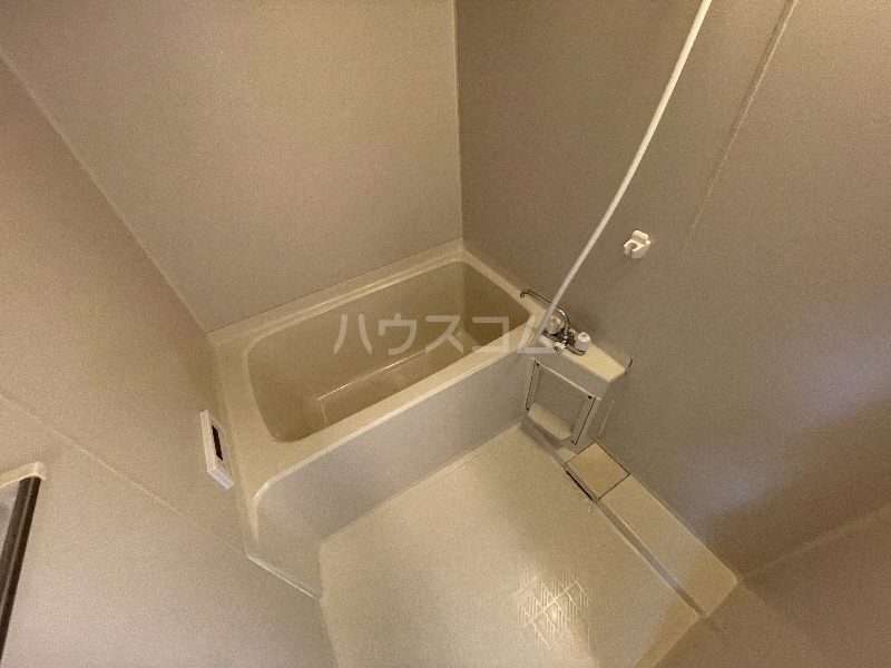 13/30 浴室