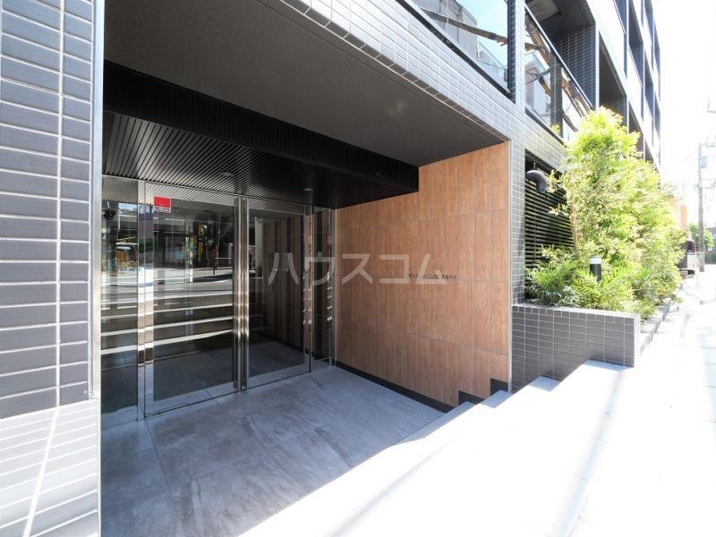 18/24 エントランス