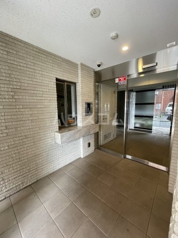 17/20 エントランス